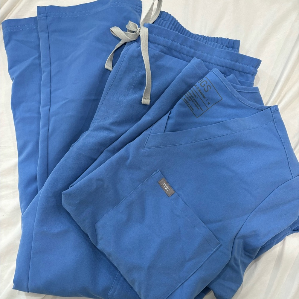 Figs scrubs